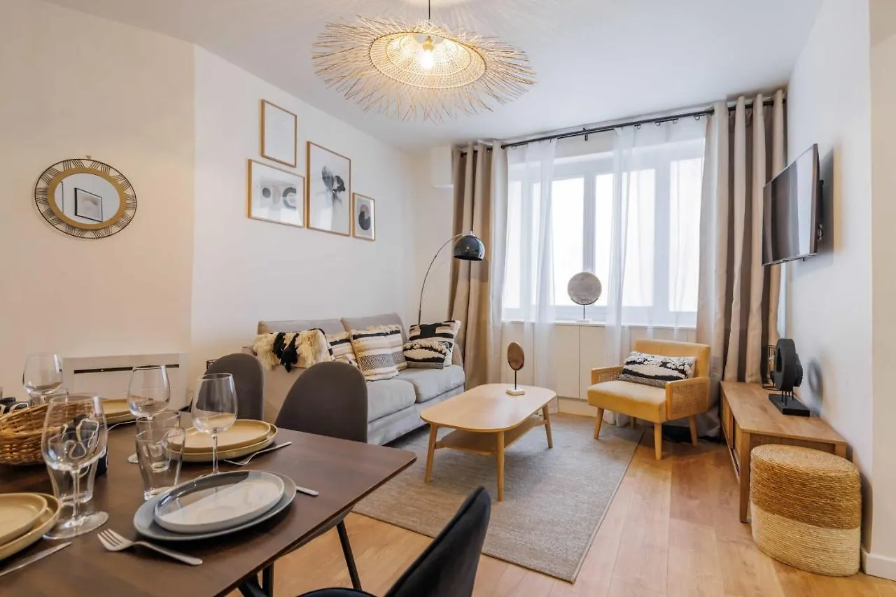 Modern Apartment - 2Br-6P - Republique Paris France