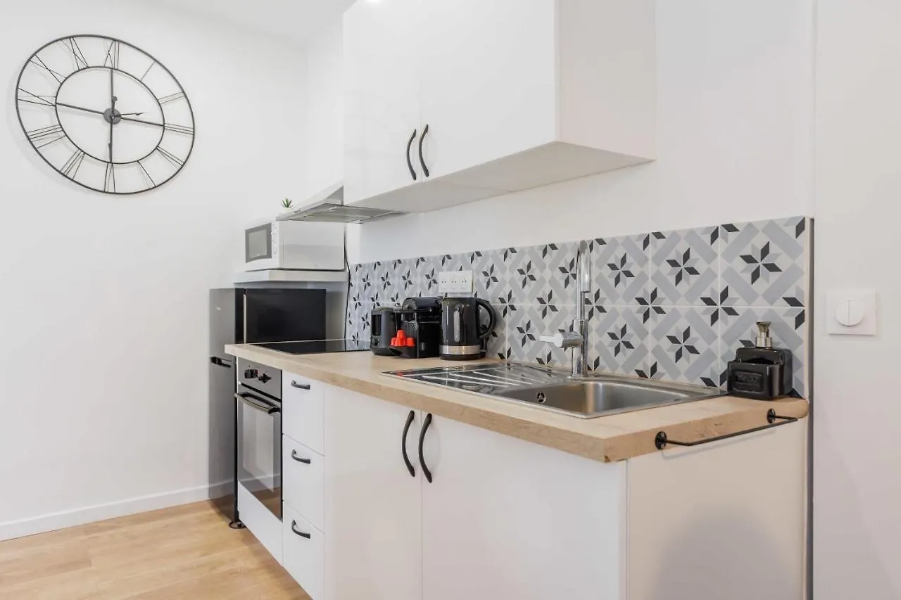 Modern Apartment - 2Br-6P - Republique Paris 0*,  France